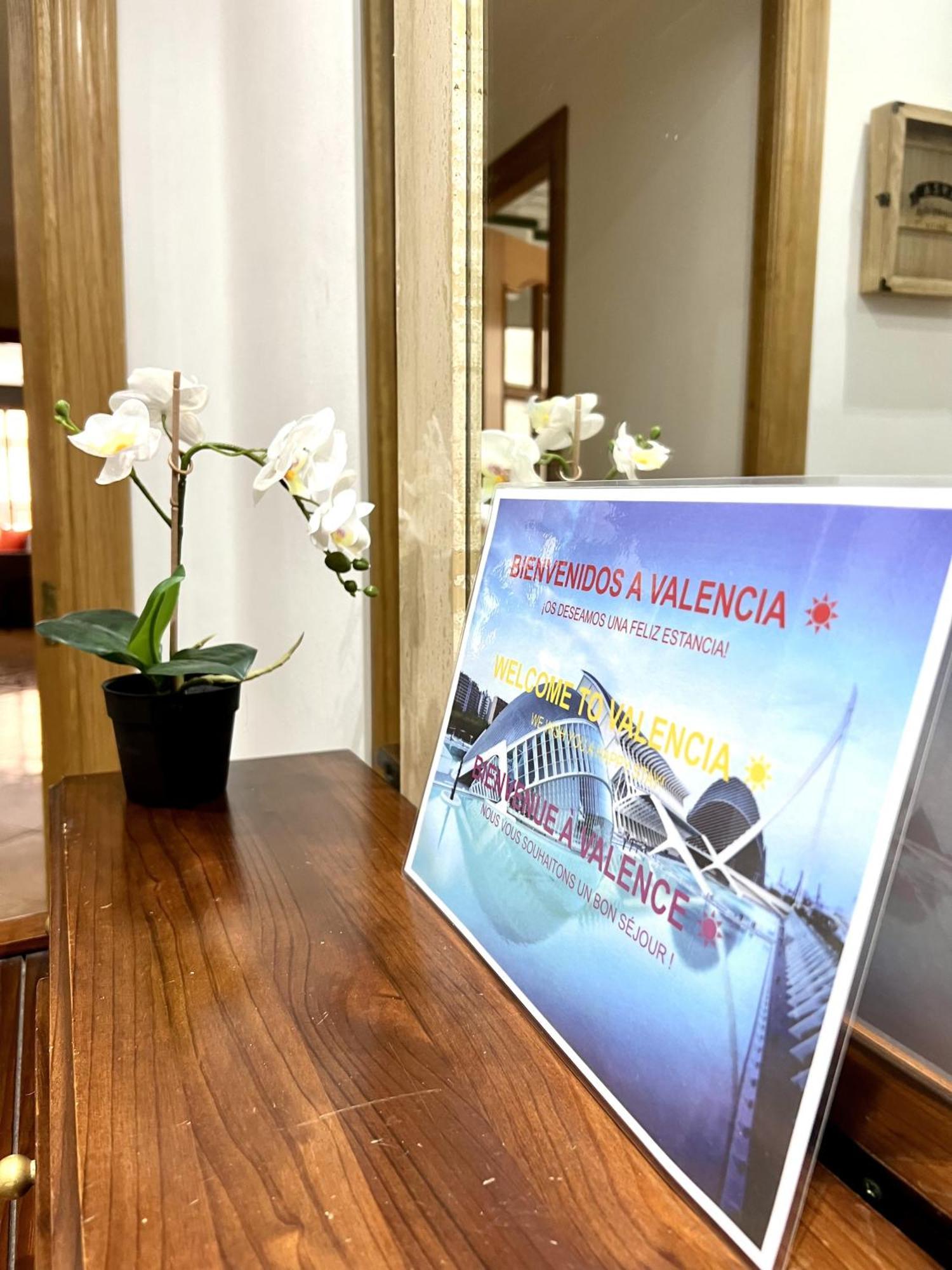 Moderno Y Acogedor Apartamento Para 6 Personas Valencia Buitenkant foto