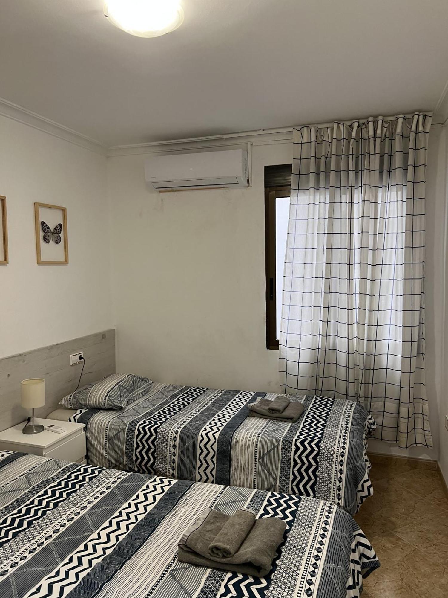 Moderno Y Acogedor Apartamento Para 6 Personas Valencia Buitenkant foto