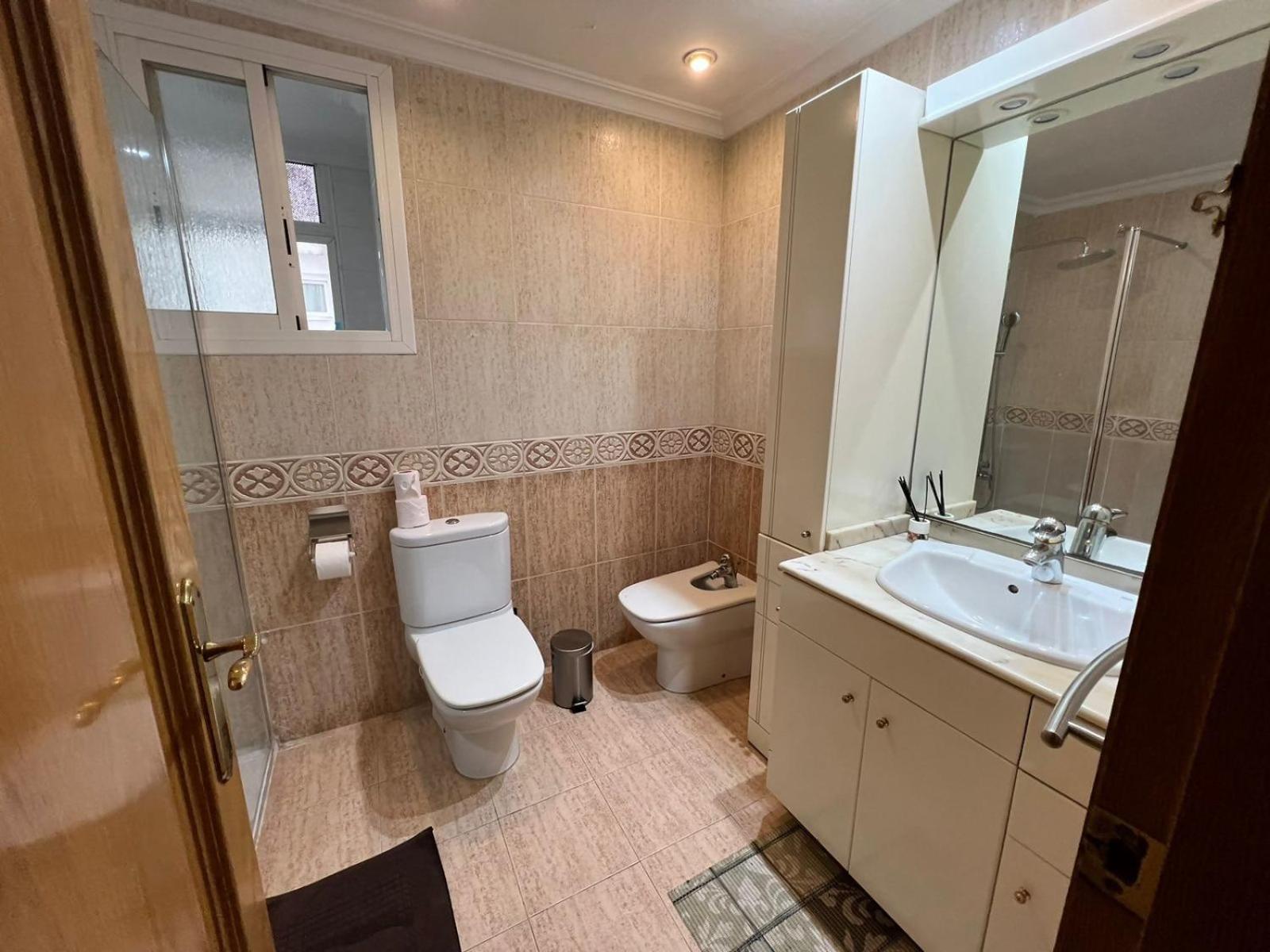 Moderno Y Acogedor Apartamento Para 6 Personas Valencia Buitenkant foto